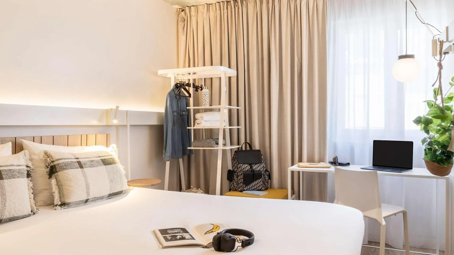 Ibis Maine Montparnasse Hotel Paris 3*,  France