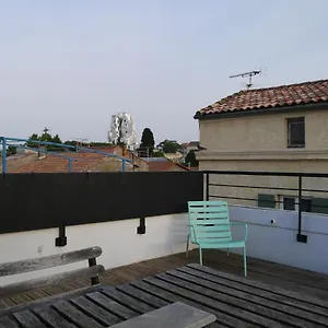 https://maison-sympa-en-centre-ville-90m2.fr-provencehotel.com