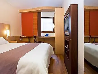 Hotel Ibis Maine Montparnasse Paříž Francie